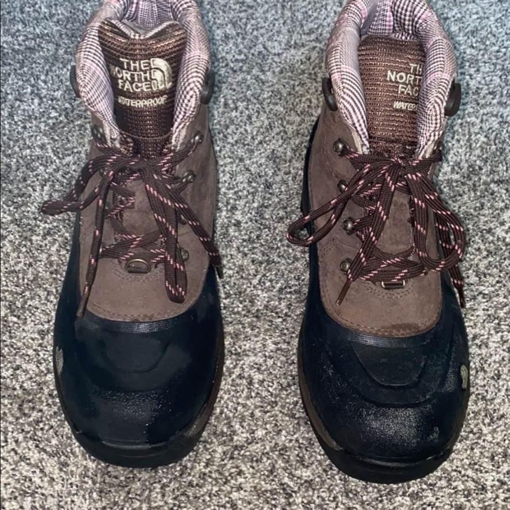 North face snow boots that I don’t need size 10 in womens - Picture 2 of 4
